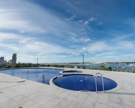 Meriton Suites Southport Leisure & Recreation Photos