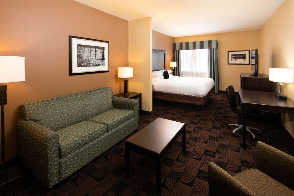 Red Lion Inn & Suites Saraland