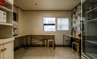 Eel Guest House