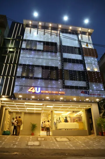 4U商務經典酒店