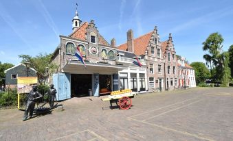 Comfy Holiday Home with Fenced Courtyard in Edam Near Center