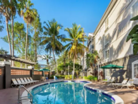 La Quinta Inn & Suites by Wyndham Ft. Lauderdale Plantation Hotels in Plantation