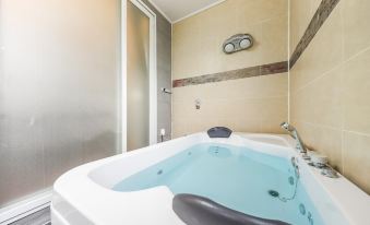 Pocheon Pension Villagio (Spa, Near the Valley)