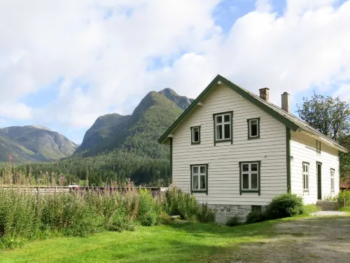 Elvehuset