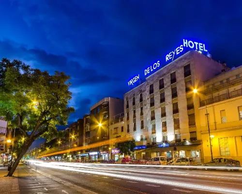 Virgen de Los Reyes Hotels near Nervión