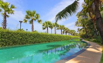 Ocean Fringe Sea-View Apartment B – Luxury Accommodation in Pattaya