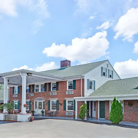 Colonial Inn Seekonk