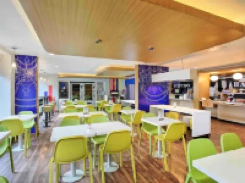 Holiday Inn Express AHMEDABAD PRAHLAD NAGAR by IHG Hotels in Ahmedabad