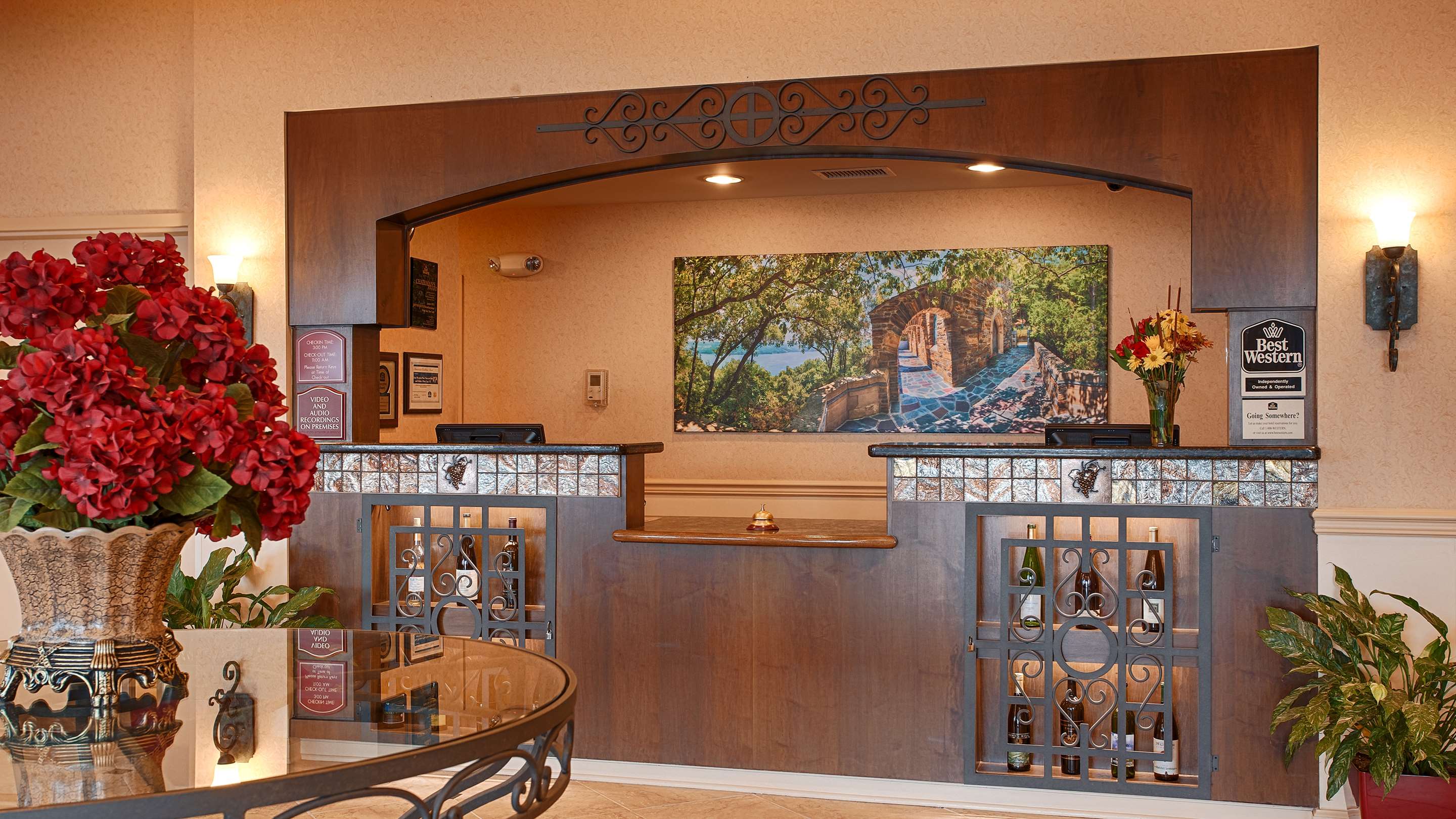 Best Western Plus Vineyard Inn & Suites