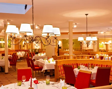 Hotel Kaiserhof Kitzbühel, 4 Sterne Superior Отели в г. Кицбюэль