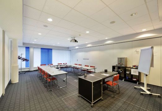 시티 호텔 비엘-비엔네