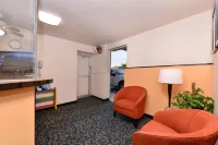 Media Inn & Suites - Pysäköinti