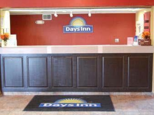 Days Inn by Wyndham Florence Cincinnati Area
