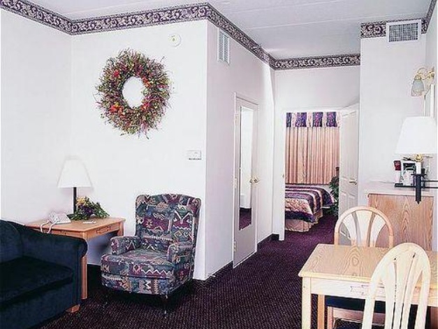 Country Inn & Suites by Radisson, Rapid City, SD