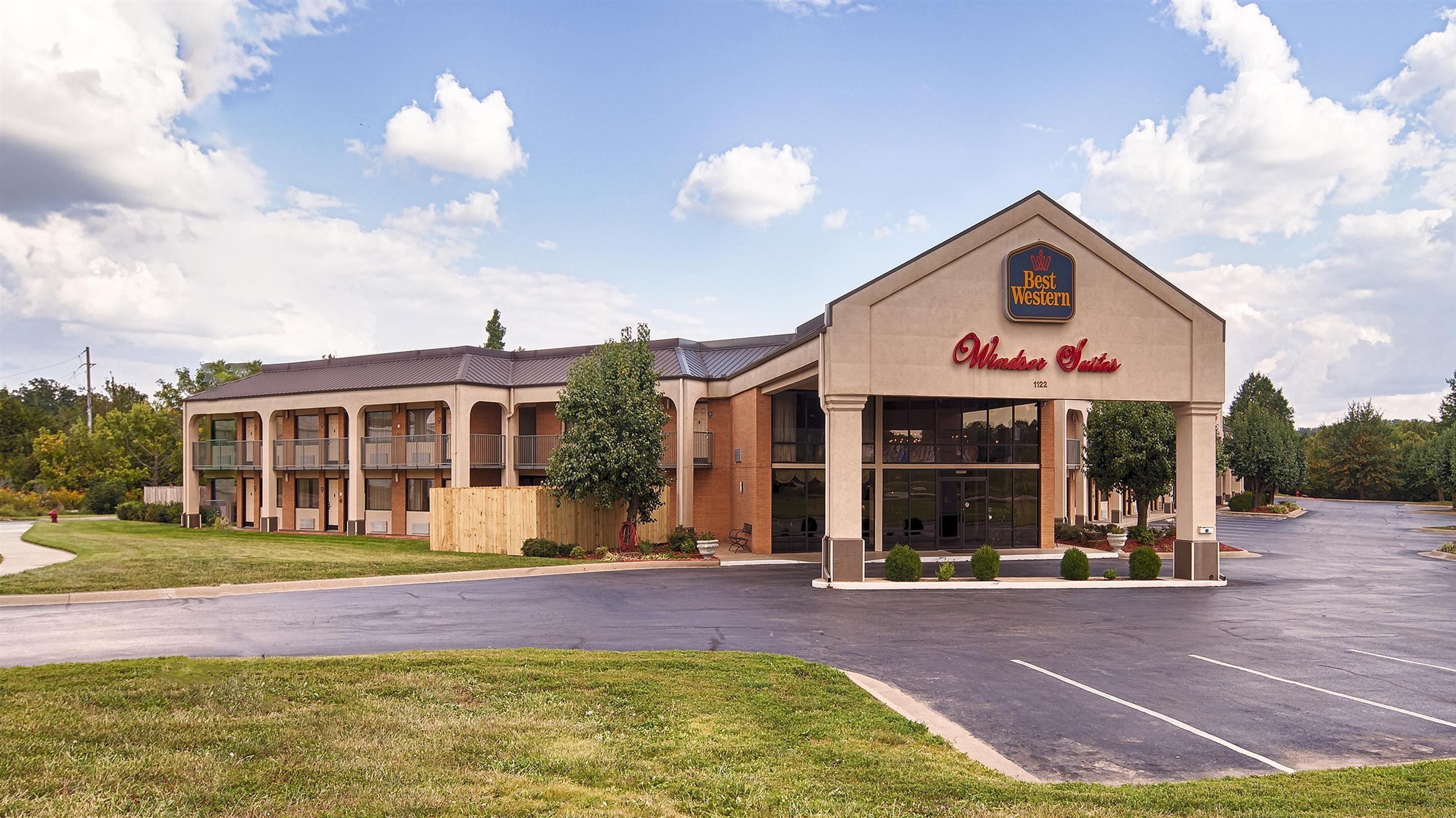 Best Western Windsor Suites