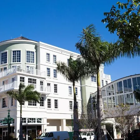 Wyndham Grand Jupiter at Harbourside Place