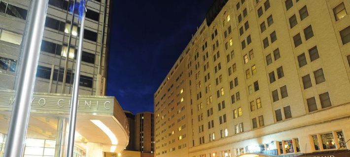 โรงแรมเดอะ ทาวเวอร์ส แอท คาห์เลอร์ แกรนด์ โรงแรมในโรเชสเตอร์