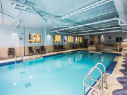 ホリデイ イン エクスプレス & スイーツ ハリファックス - ベッドフォード by IHG ハリファックスのホテル