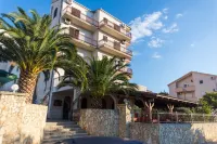 Villa Katarina Hotels in Grohote