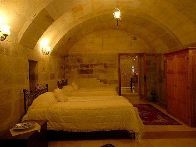 Mithra Cave Hotel