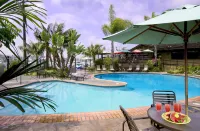 Best Western Plus Island Palms Hotel & Marina - Beach