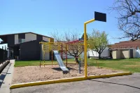 Dinosaur Inn & Suites