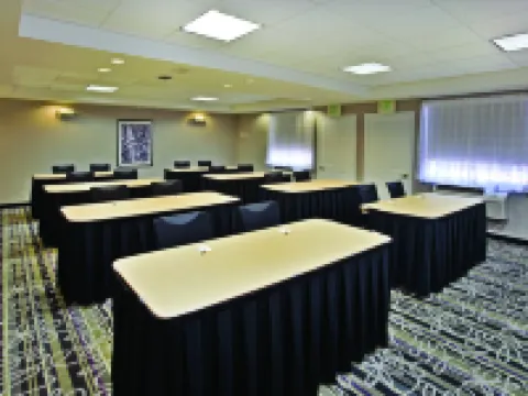 La Quinta Inn & Suites by Wyndham Birmingham Homewood Hotels in Homewood