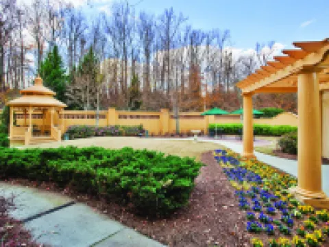 La Quinta Inn & Suites by Wyndham Atlanta Alpharetta Hotels in Alpharetta