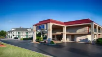 Days Inn & Suites by Wyndham Warner Robins Near Robins AFB Hotels in Warner Robins