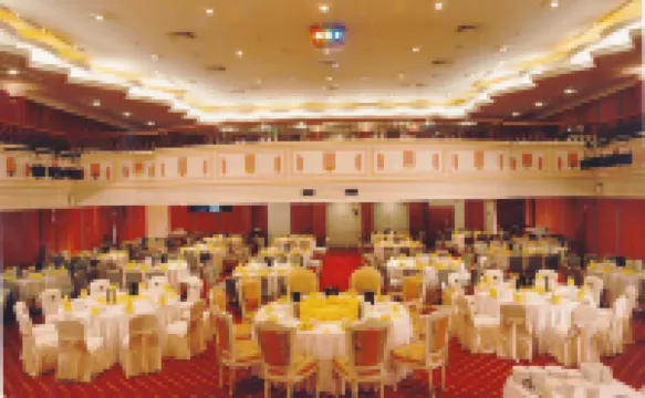 Merdeka Palace Hotel & Suites