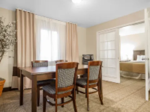 コンフォート イン フェアフィールド ナパ バレー エリア フェアフィールドのホテル