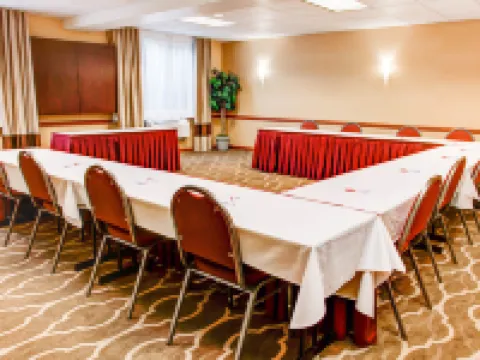 Comfort Suites Springfield-Eugene Hotels in Springfield