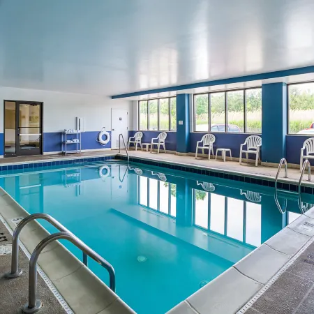 Comfort Suites