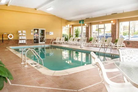 Comfort Suites Scranton Near Montage Mountain Отели в г. Олд Фордж