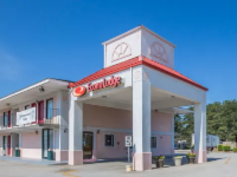 Quality Inn Hotels in Thomson