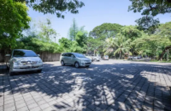 Vila Shanti Beach Hotel セガラビーチ周辺のホテル