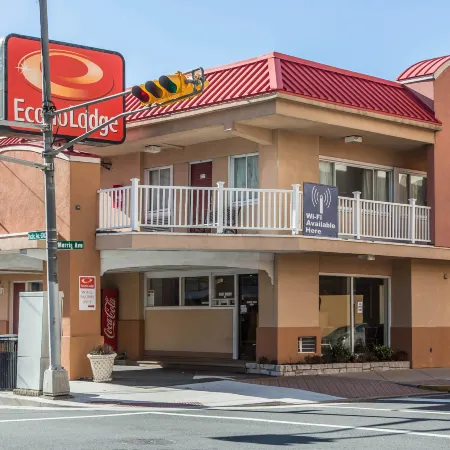 AC Lodge by Beach and Boardwalk