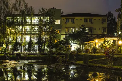 ロータス バンドン