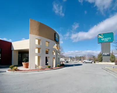 Quality Inn Roanoke Airport Hotels in Roanoke
