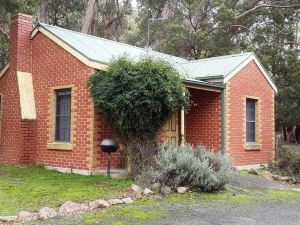 Heatherlie Cottages Halls Gap