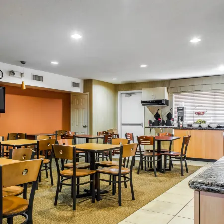 Sleep Inn & Suites