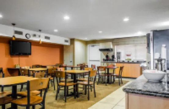 Sleep Inn & Suites