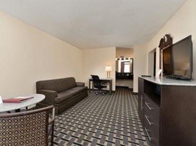 Quality Inn & Suites Sebring North at Sun 'N Lake