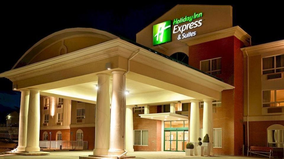 Holiday Inn Express & Suites HINTON by IHG