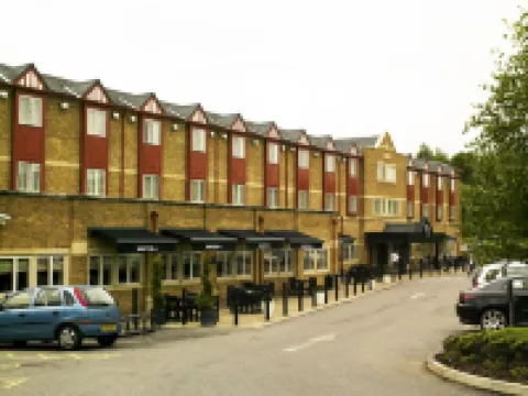 Village Hotel Maidstone Hotels near Teapot Island