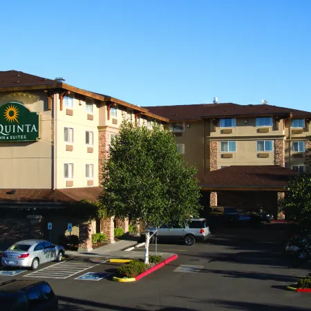 La Quinta Inn & Suites by Wyndham Vancouver