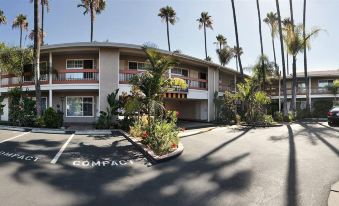 Best Western Plus Carriage Inn