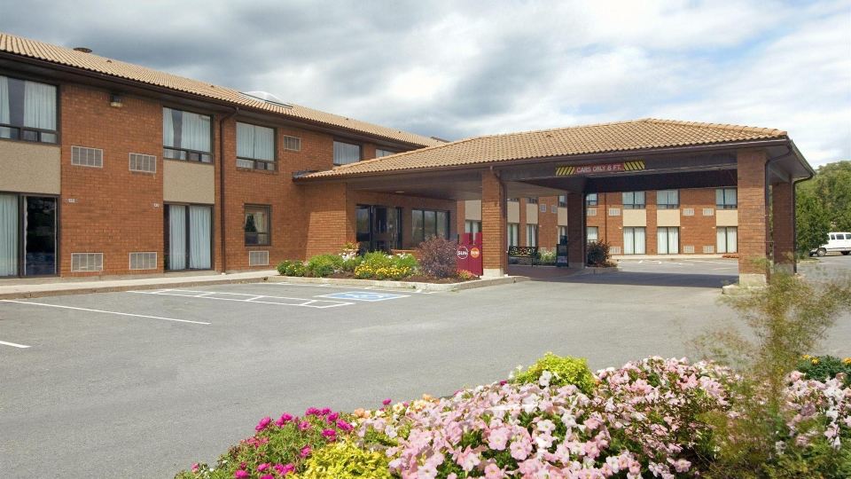 Comfort Inn Hwy 401
