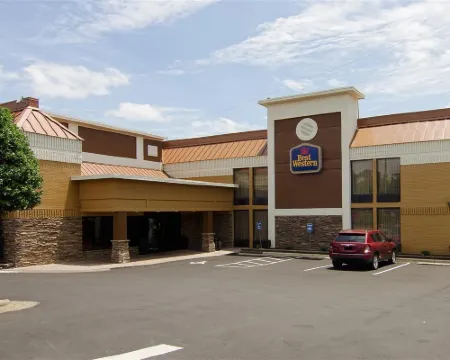 เบสท์เวสเทิร์น แกสโทเนีย โรงแรมในแกสโตเนีย