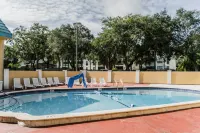 Econo Lodge Busch Gardens Hotels in Temple Terrace